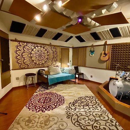 Oasis With Pool And Music Studio By Benvenu Los Angeles Extérieur photo